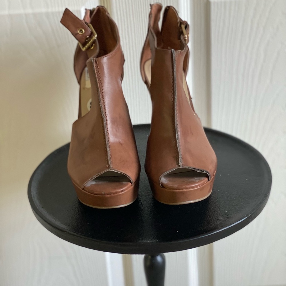 Guess Brown Chunky Heel Peep-Toe Heels